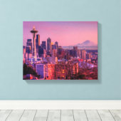Sonnenuntergang hinter Seattle Skyline von Kerry P Leinwanddruck (Insitu (Holzboden))