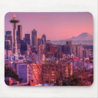 Sonnenuntergang hinter Seattle-Skylinen von Mousepad
