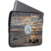 Sonnenuntergang im Foto mit Monogramm und Name Laptopschutzhülle (Vorne Rechts)