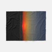 Sonnenuntergang im Wasser Fleecedecke (Vorderseite (Horizontal))