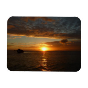 Sonnenuntergang in der tropischen Seenlandschaft S Magnet