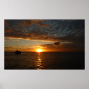 Sonnenuntergang in der tropischen Seenlandschaft S Poster