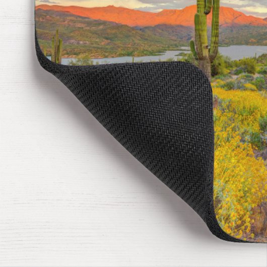 Sonnenuntergang in der Wüstenlandschaft Mousepad (Ecke)