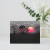 Sonnenuntergang mit Baum Postkarte (Stehend Vorderseite)