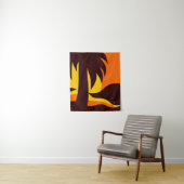 Sonnenuntergang mit großer Palme direkt am Strand Wandteppich (Beispiel)