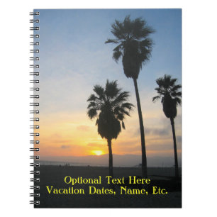 Sonnenuntergang mit Palmen am Strand von Venedig Notizblock