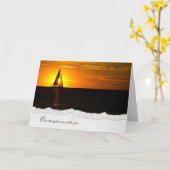 Sonnenuntergang mit Segelboot auf Wasser für Beile Karte (Gelbe Blume)