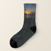 Sonnenuntergang mit Segelbooten Tropical Landscape Socken (Links - Außen)