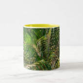 Sonnenuntergang Palm Fronds Tropical Zweifarbige Tasse (Mittel)