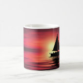 Sonnenuntergang, Segelboot im Meer-39186 Kaffeetasse (Mittel)