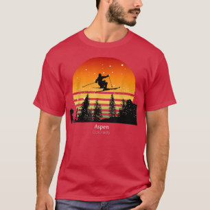 Sonnenuntergang Skifahren schneebedeckte Berge in T-Shirt