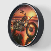 Sonnenuntergang, Strand und heisser Chopper Uhr (Winkel)