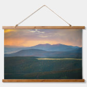 Sonnenuntergang über Angel Fire, New Mexico Wandteppich Mit Holzrahmen (Vorne)