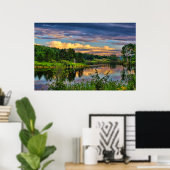 Sonnenuntergang über dem Fluss Poster (Heimbüro)