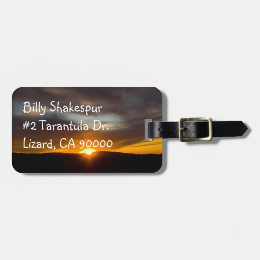 Sonnenuntergang über dem Hügel Gepäckanhänger (Vorderseite horizontal)