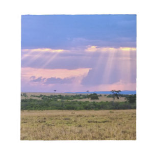 Sonnenuntergang über dem Masai Mara. Notizblock