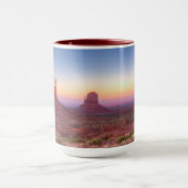 Sonnenuntergang über dem Monumental Arizona Tasse (Zentrum)