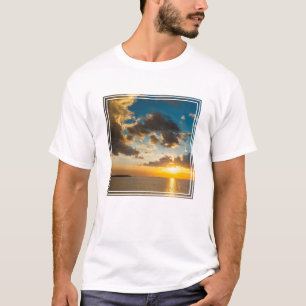 Sonnenuntergang über dem Ozean, Fidschi T-Shirt