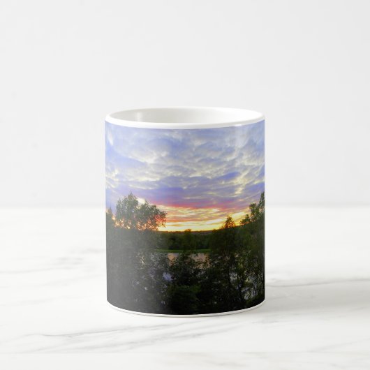 Sonnenuntergang über dem Teich Kaffeetasse (Mittel)