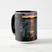 Sonnenuntergang über dem Wald Lake Kaffee Umarmung Tasse (Vorderseite Links)