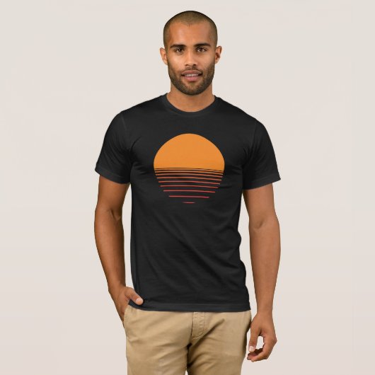 Sonnenuntergang über dem Wasserentwurf T-Shirt (Vorne ganz)