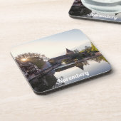 Sonnenuntergang über der alten mittelalterlichen B Getränkeuntersetzer (Linke Seite)