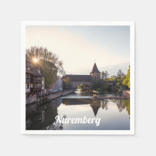 Sonnenuntergang über der alten mittelalterlichen B Serviette