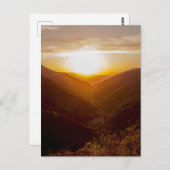 Sonnenuntergang über der Berglandschaft Postkarte (Vorne/Hinten)
