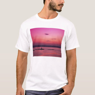 Sonnenuntergang über der Insel Skye, aus Mallaig, T-Shirt