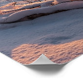 Sonnenuntergang über der schneebedeckten Küste Poster (Ecke)