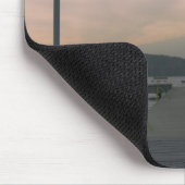 Sonnenuntergang über einem Mousepad mit Seebrücke (Ecke)