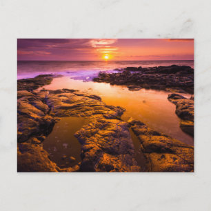 Sonnenuntergang über Gezeitentümpeln, Hawaii Postkarte