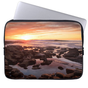 Sonnenuntergang über Gezeitentümpeln Laptopschutzhülle