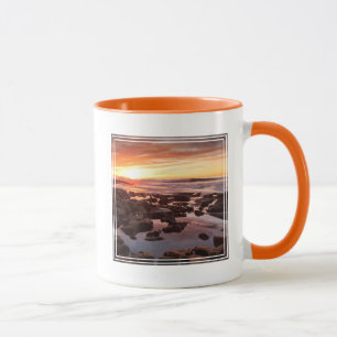 Sonnenuntergang über Gezeitentümpeln Tasse