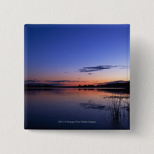 Sonnenuntergang über See Wabamun mit Gras Button (Vorderseite)
