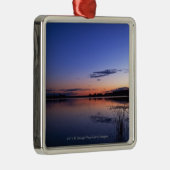 Sonnenuntergang über See Wabamun mit Gras Silbernes Ornament (Rechts)