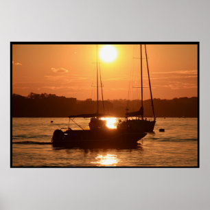 Sonnenuntergang über Segelbooten Poster