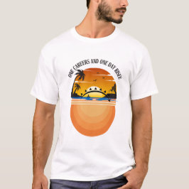 Sonnenuntergang über Stadtbild im Retro-Traumstil T-Shirt