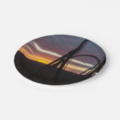 Sonnenuntergang über verheerendem Feuer Pappteller (Schrägansicht)