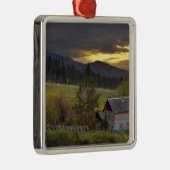 Sonnenuntergang über Weinbergen und historische Bl Silbernes Ornament (Rechts)