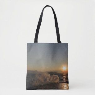 Sonnenuntergang über Wellen in Kroatien Küste Tasche