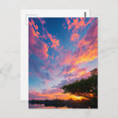 Sonnenuntergang und lebhafte Wolken tanzen über de Postkarte (Vorne/Hinten)