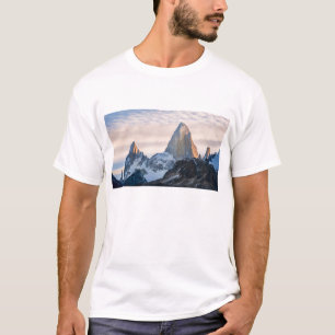 Sonnenuntergang und Wolken über Mt Fitzroy T-Shirt
