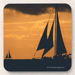 Sonnenuntergang und Yacht 2 Untersetzer
