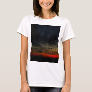Sonnenuntergang vor dem Sturm T-Shirt