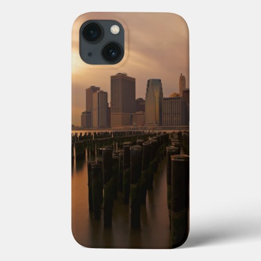 Sonnenuntergang während stürmischer Himmel über Os Case-Mate iPhone Hülle (Rückseite)