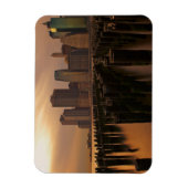 Sonnenuntergang während stürmischer Himmel über Os Magnet (Vertikal)