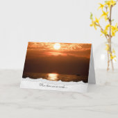 Sonnenuntergang Wolken über Wasser Beileid Karte (Gelbe Blume)