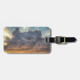 Sonnenuntergänge durch Sturmwolken Gepäckanhänger