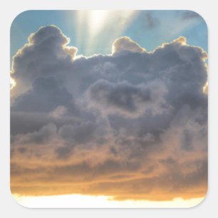 Sonnenuntergänge durch Sturmwolken Quadratischer Aufkleber